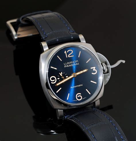 panerai ladies singapore|panerai luminor due 45mm.